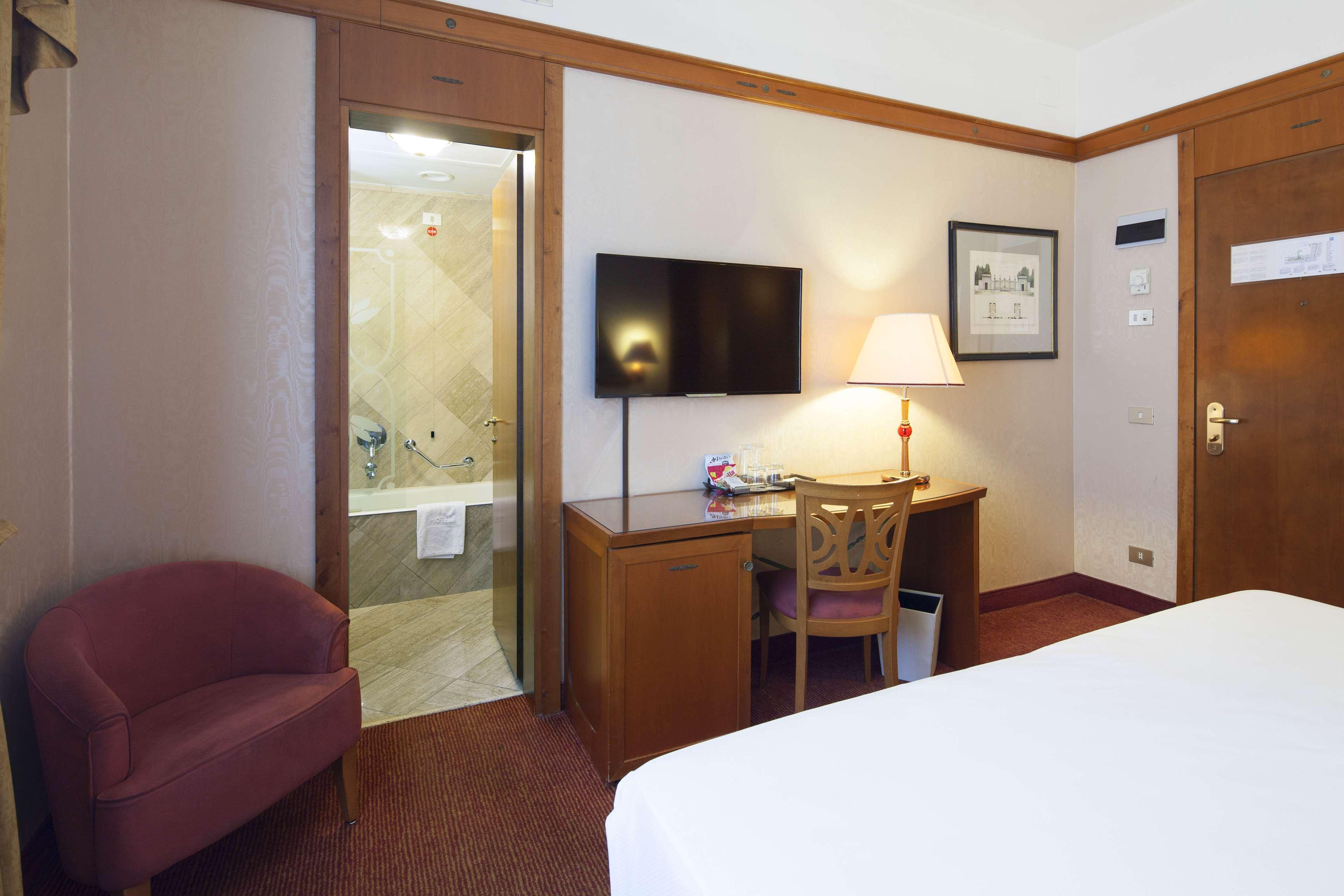 Nh Ravenna Hotel Exterior photo